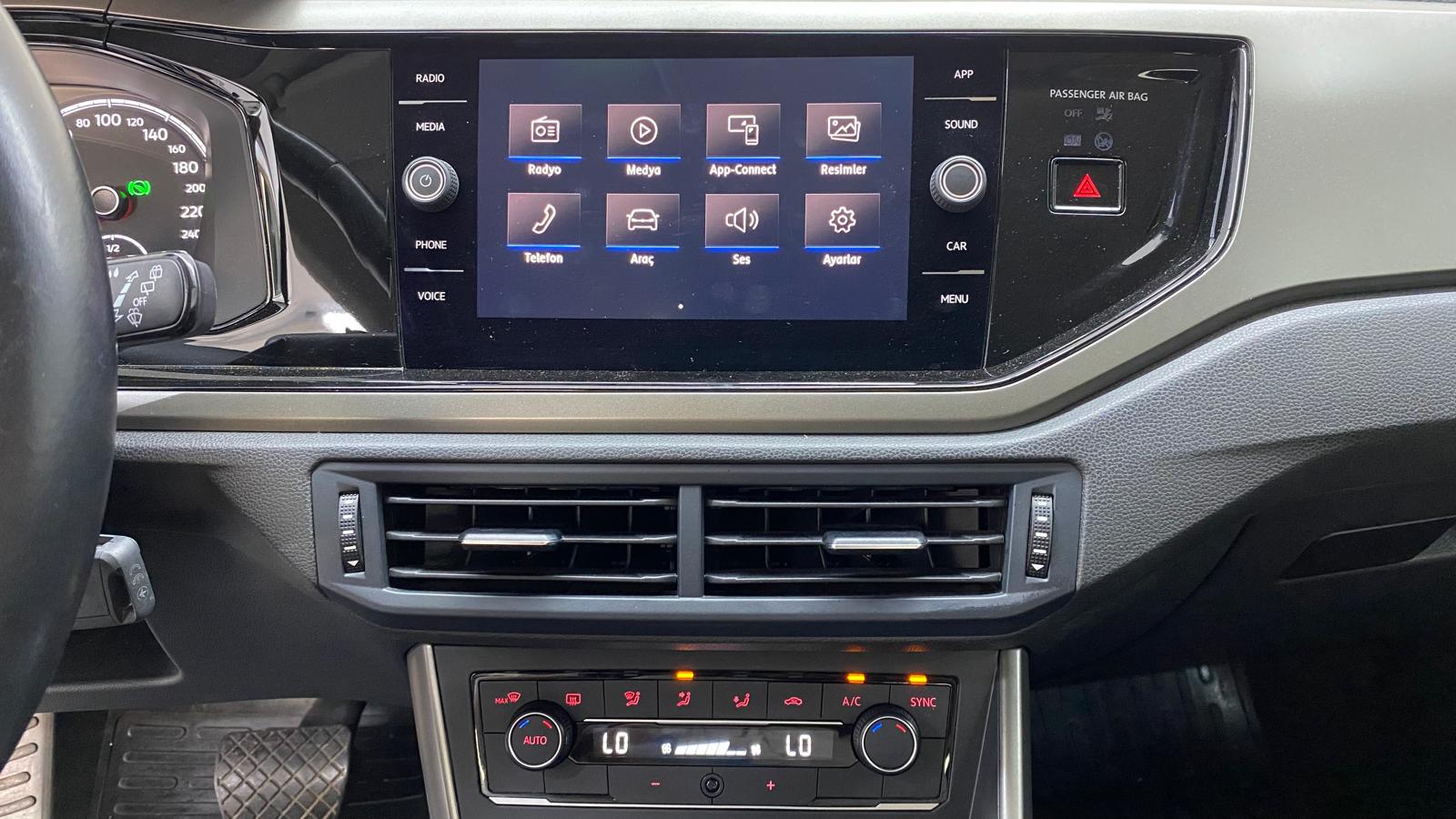 VOLKSWAGEN POLO 15
